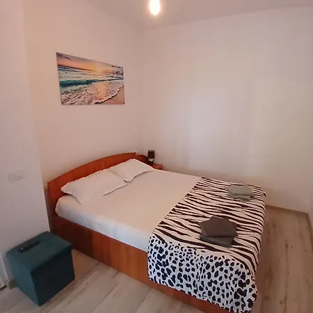 Delymar אג'יג'אה